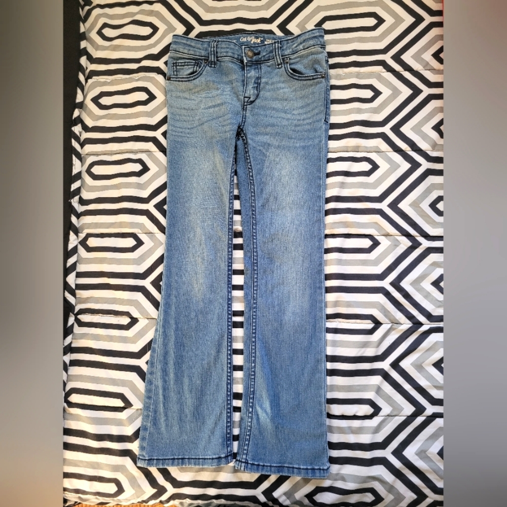 Boys cat and Jack jeans size 8 boot cut super stretch
